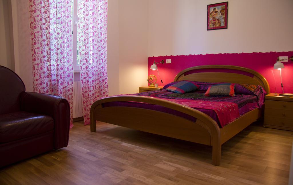 Laxmi Guesthouse B&B Cenova Oda fotoğraf