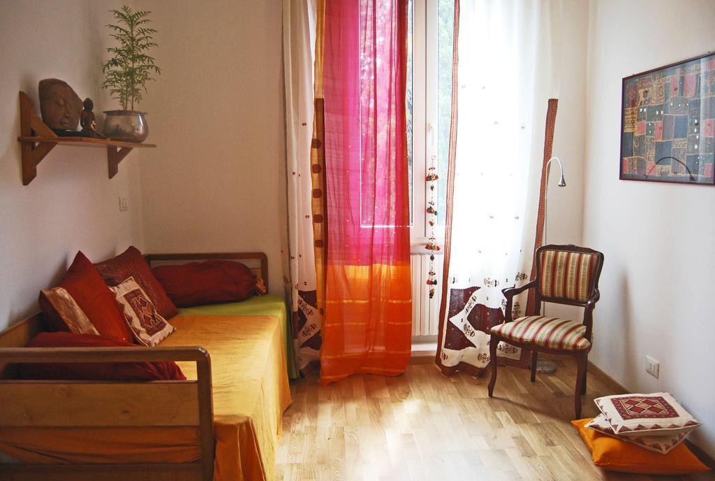 Laxmi Guesthouse B&B Cenova Oda fotoğraf